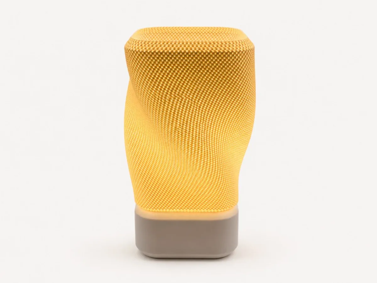 Helix Lamp encendida con base gris